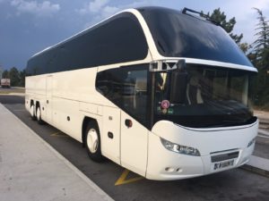 Demiro Voyages notre autocar Neoplan